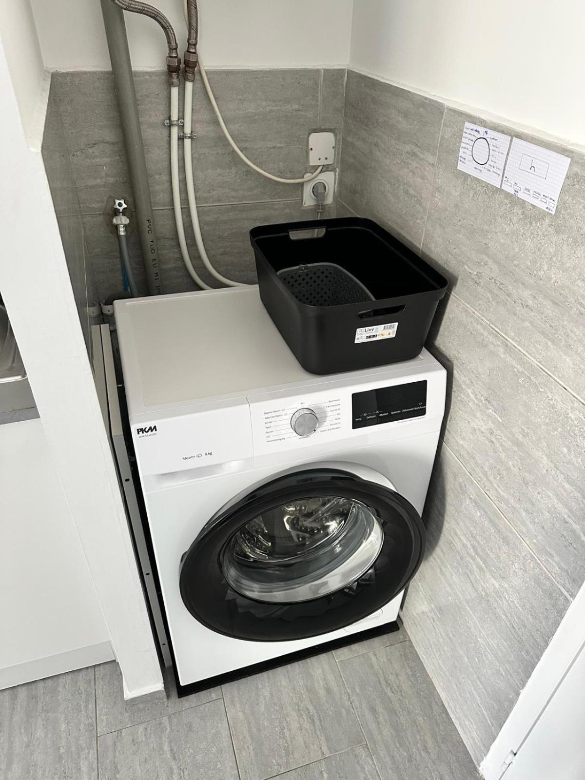Appartement T2 Avec Terrasse Et Cour Cavaillon Exteriér fotografie